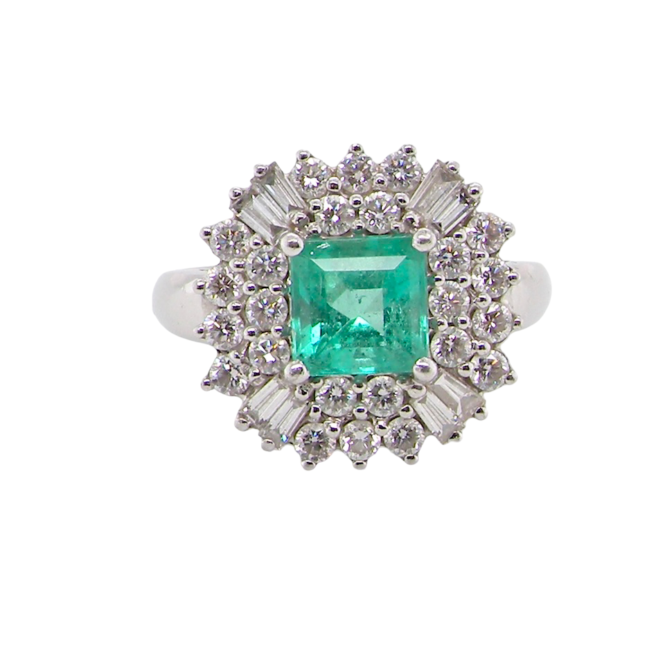 An exceptional Emerald and Diamond cluster ring