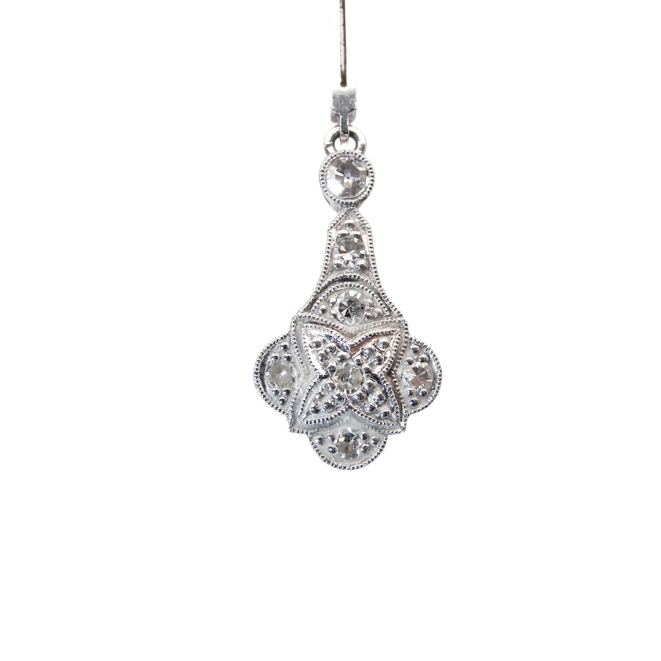 close view beautiful original Art Deco Diamond pendant
