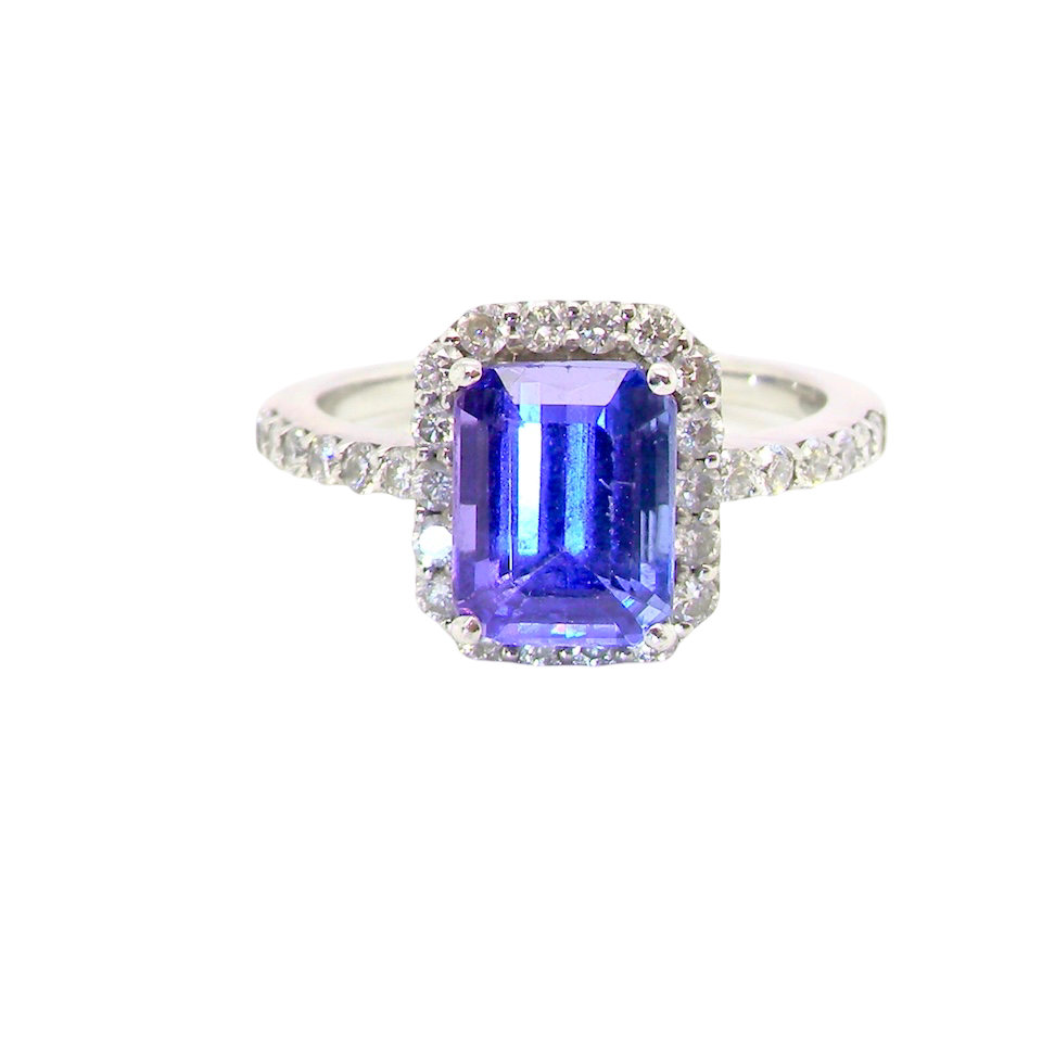 cluster ring featuring a 4A quality Tanzanite as its centre stone. A
