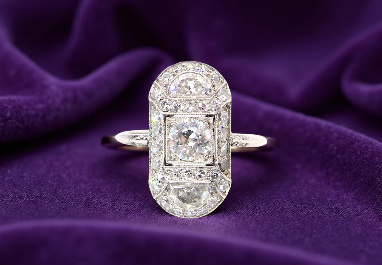 fine beautifully crafted Art Deco plaque-style diamond ring, s