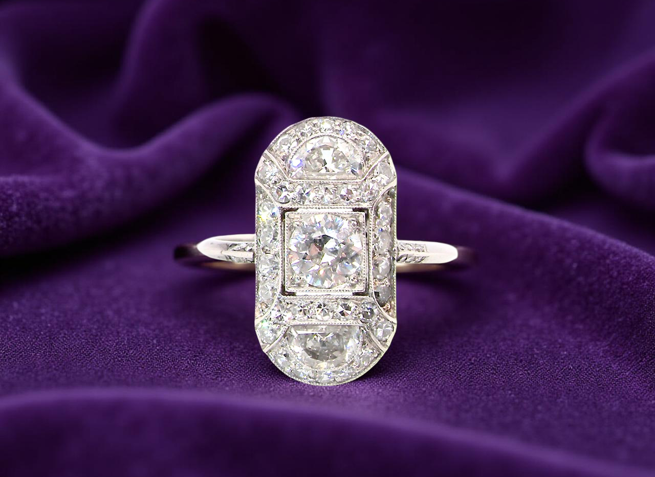 fine beautifully crafted Art Deco plaque-style diamond ring, s