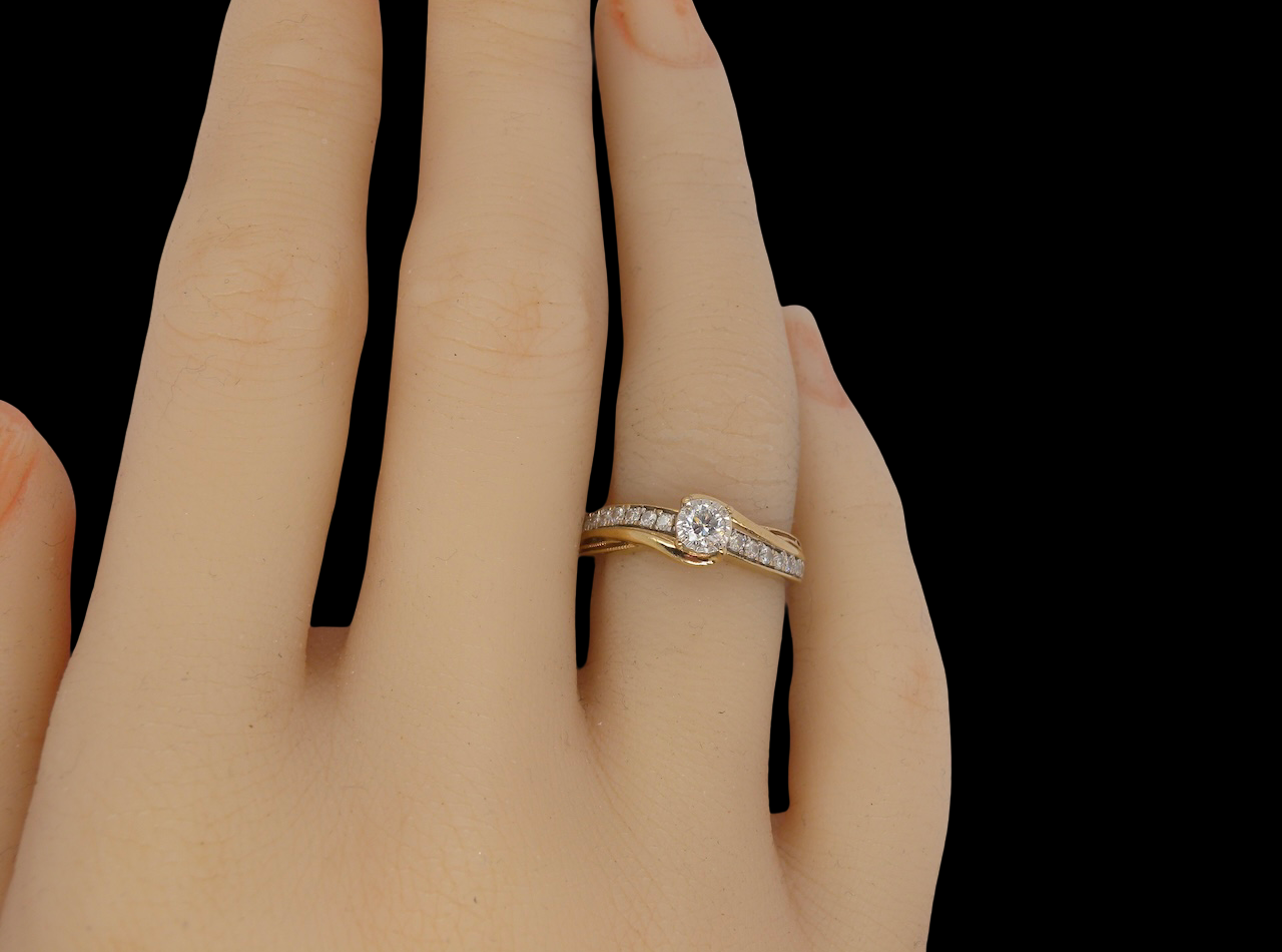 hand A Solitaire Diamond ring 1
