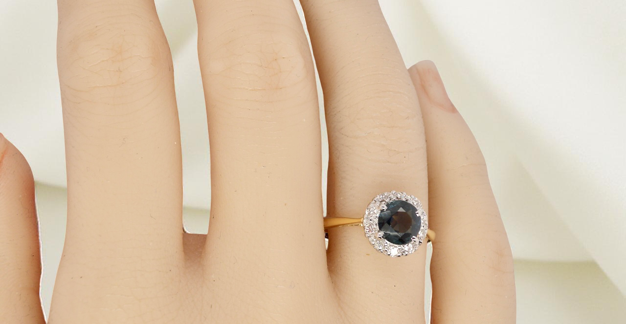 A Vintage 1960s Sapphire & Diamond Cluster Ring