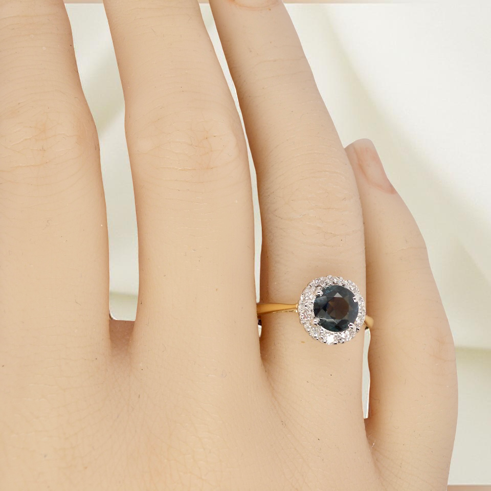 A Vintage 1960s Sapphire & Diamond Cluster Ring