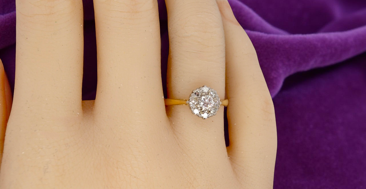 A Vintage Diamond Cluster Ring (c.1930–1940)