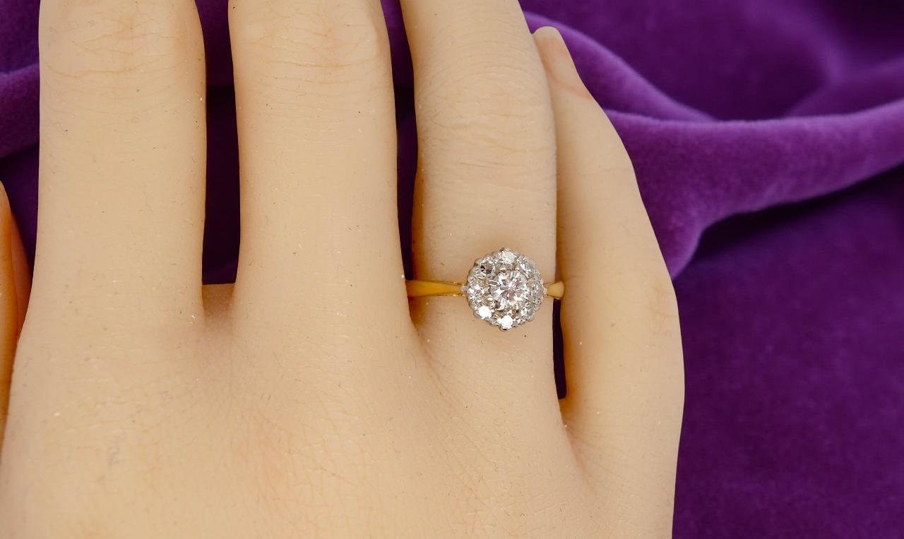 A Vintage Diamond Cluster Ring (c.1930–1940)