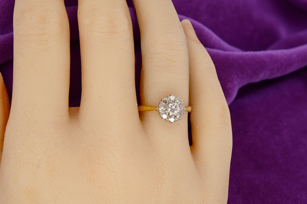 A Vintage Diamond Cluster Ring (c.1930–1940)