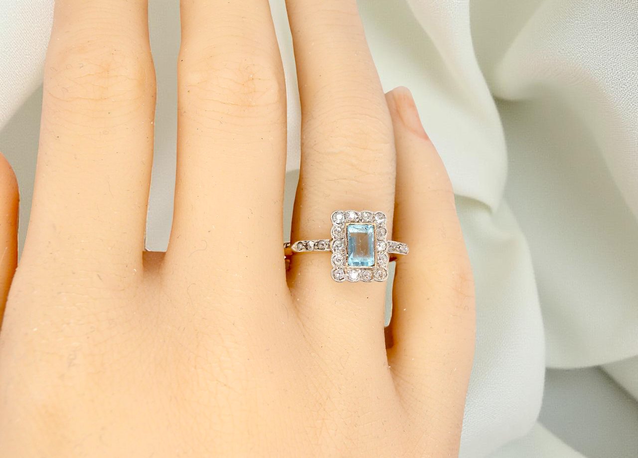 An Antique Aquamarine Ring