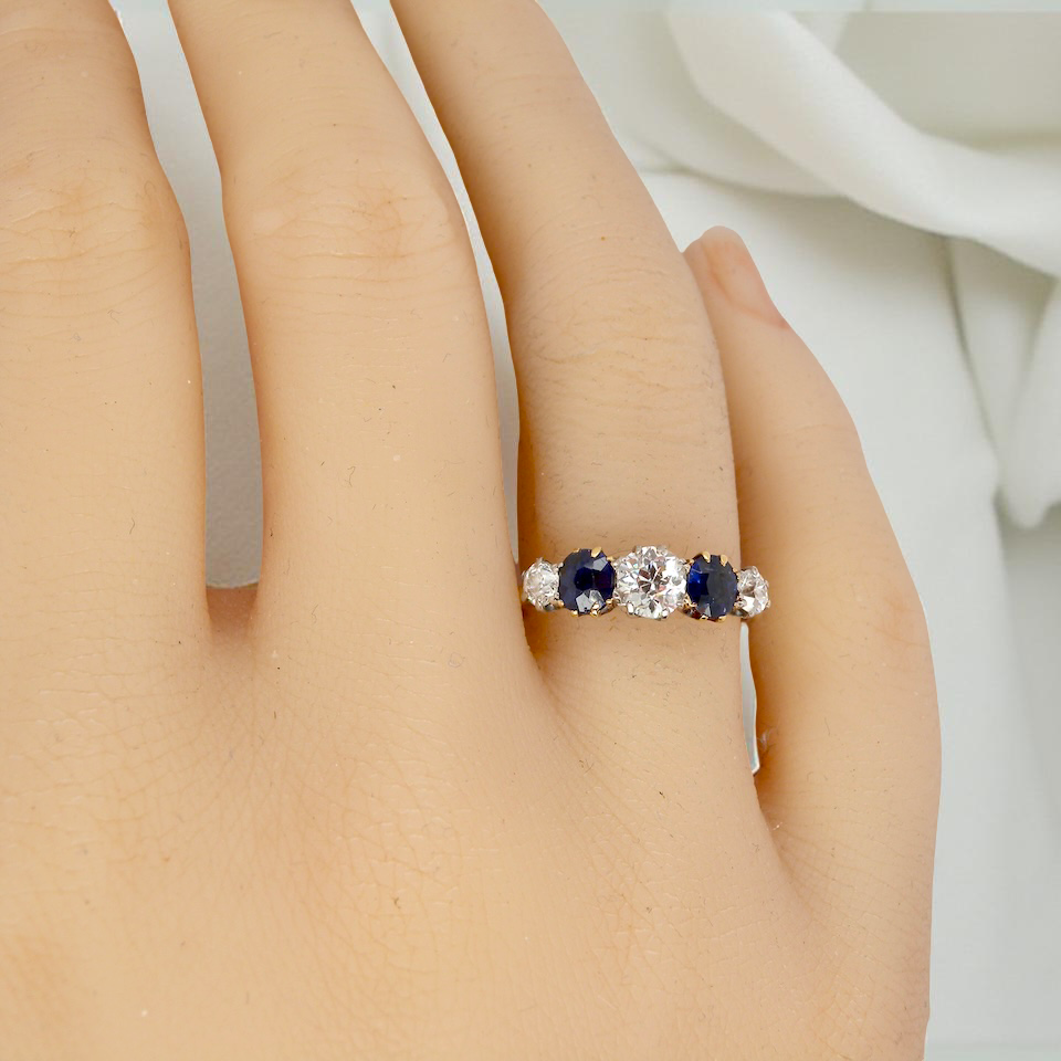 A Vintage sapphire & diamond ring