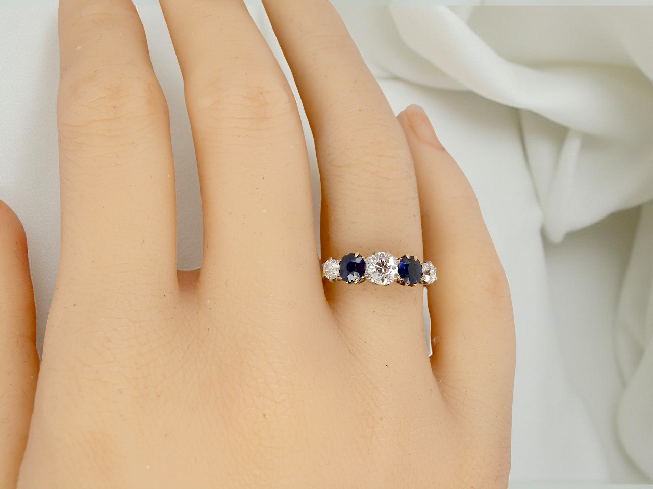 A Vintage sapphire & diamond ring