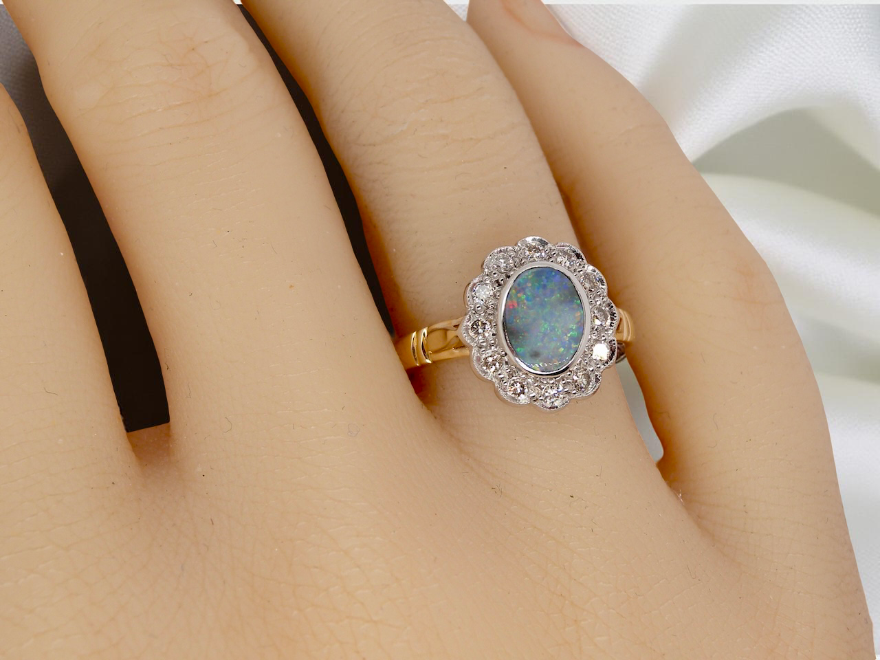 An Opal and Diamond cluster ring
