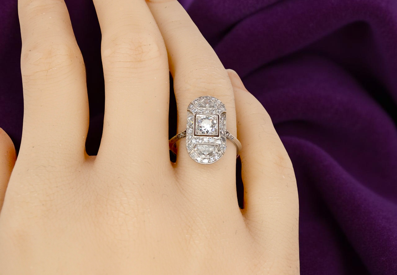 hand beautifully crafted Art Deco plaque-style diamond ring, s