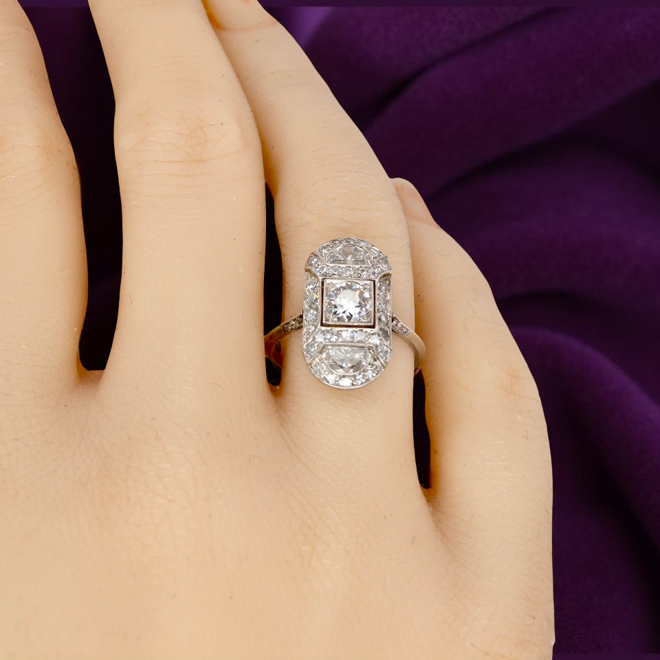 hand beautifully crafted Art Deco plaque-style diamond ring, s