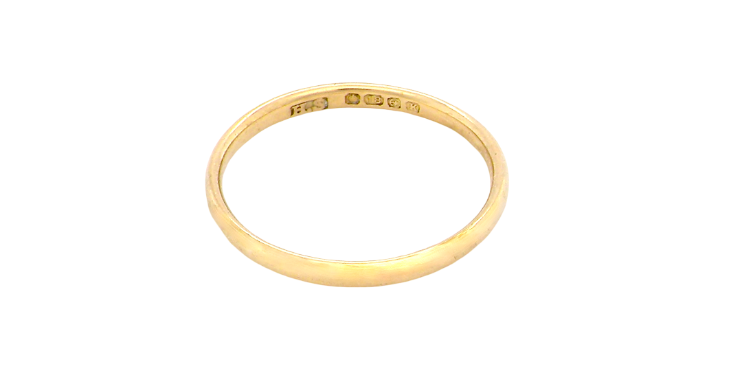 narrow 18 carat gold wedding ring. Traditional D shape profile.
Hallmarks for Birmingham