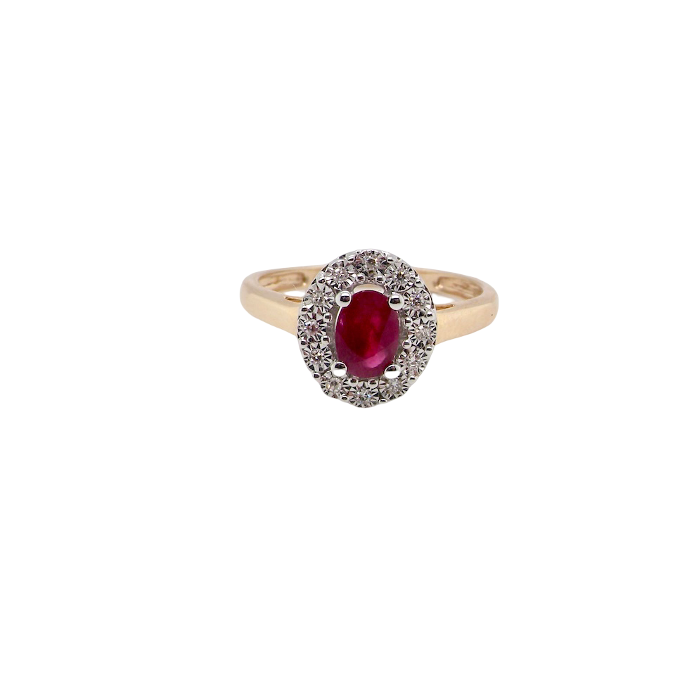 oval ruby measuring 6x4mm (approx. 0.44 carats) in a raspberry red hue. The centre stone is accented by a halo of twelve white diamonds