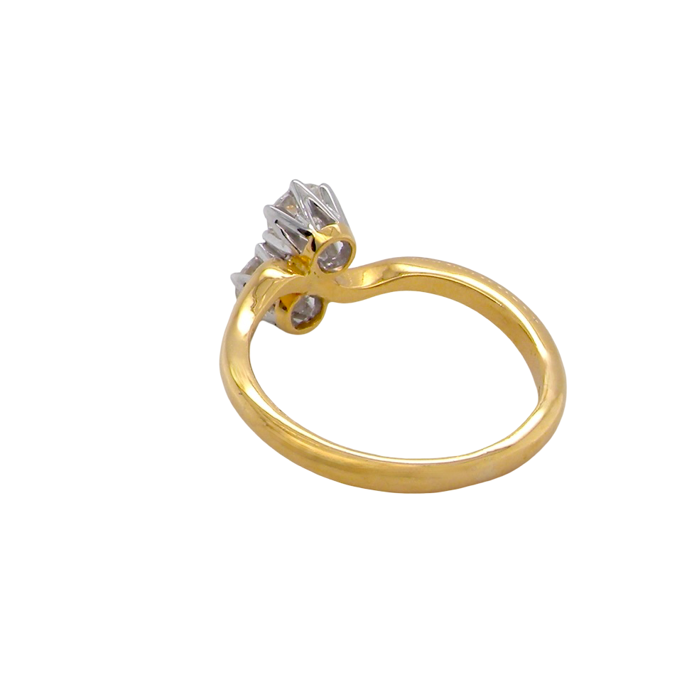 rear A beautifully balanced Moi et Toi ring featuring two sparkling modern brilliant-cut diamonds