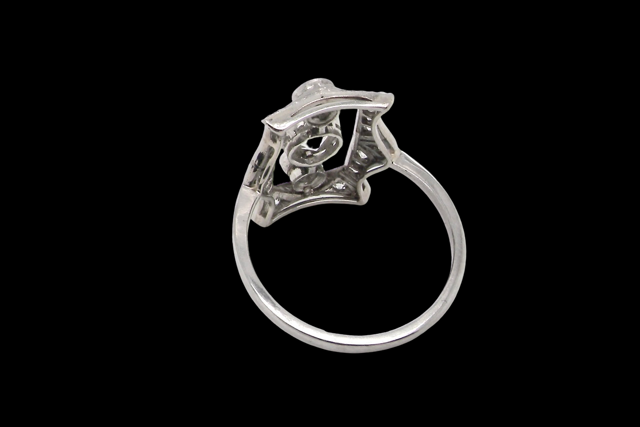 Art Deco Diamond ring 1920s rear