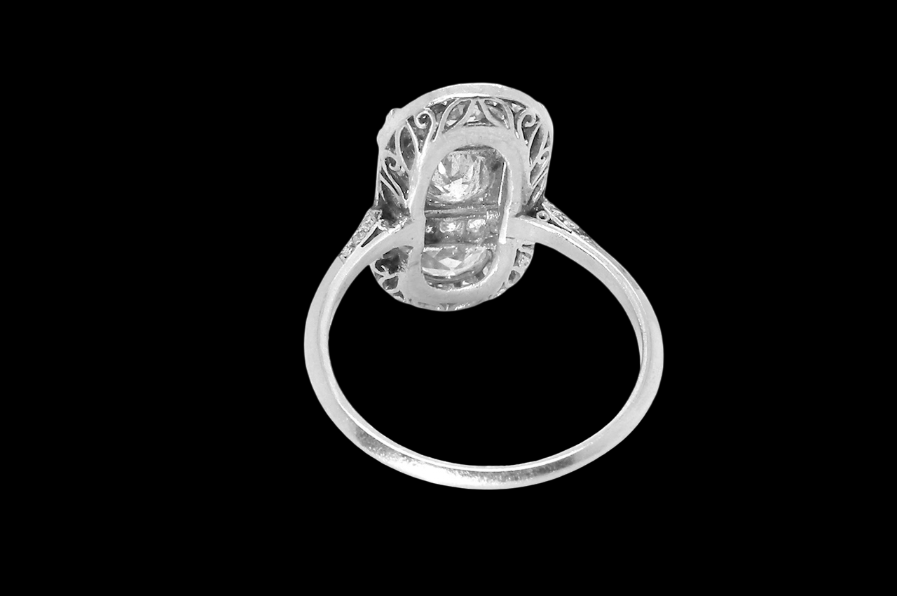 rear beautifully crafted Art Deco plaque-style diamond ring, s