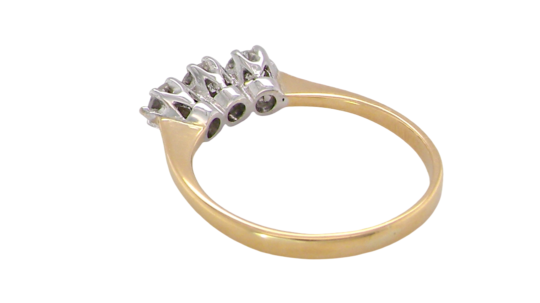 rear ring is set with three brilliant cut white diamonds, each 3mm diameter. (total estimated at 0.30 carats) Colour h-j, clarity Si. Claw set head, white gold,
