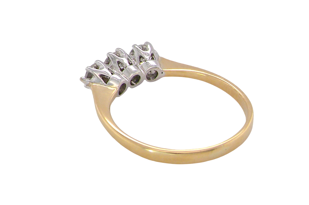 rear ring is set with three brilliant cut white diamonds, each 3mm diameter. (total estimated at 0.30 carats) Colour h-j, clarity Si. Claw set head, white gold,