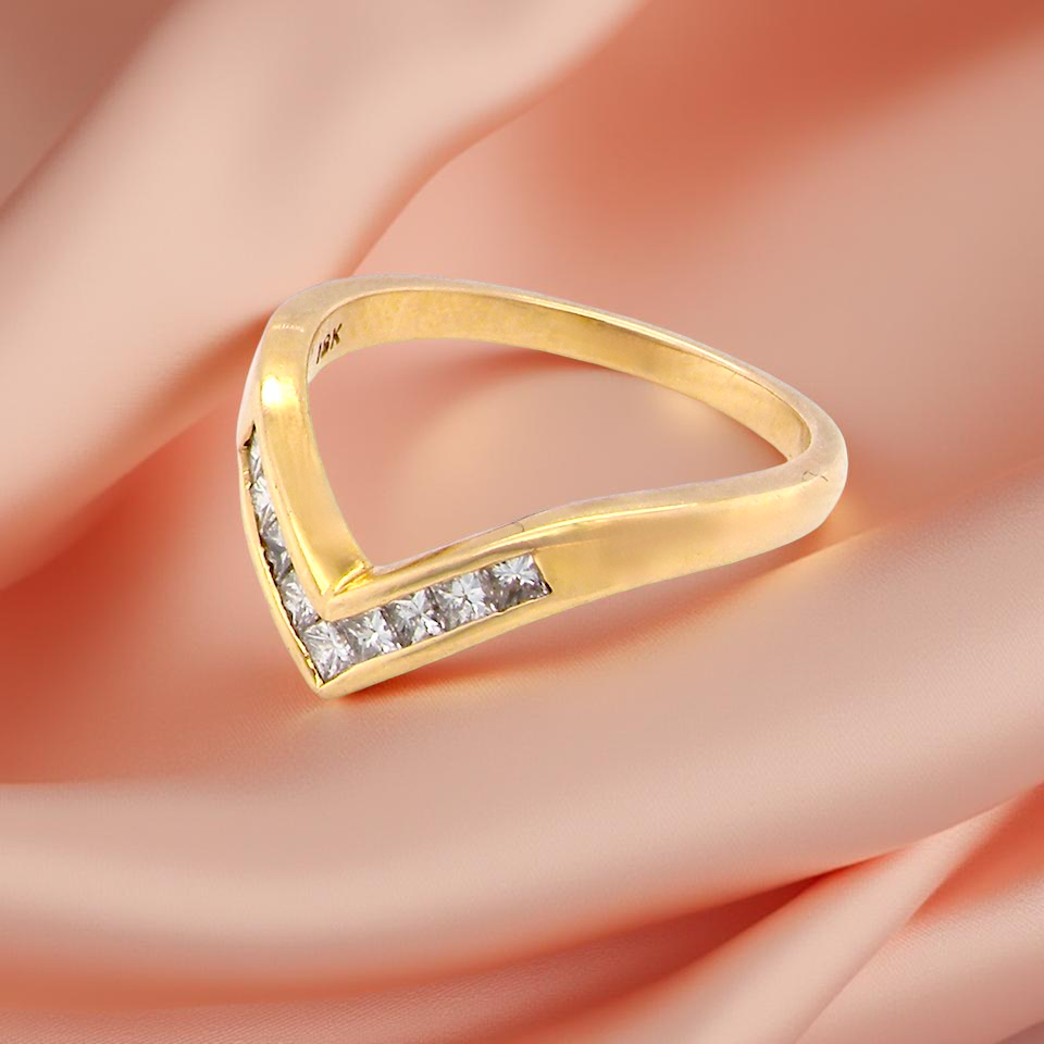 side A Diamond wishbone ring