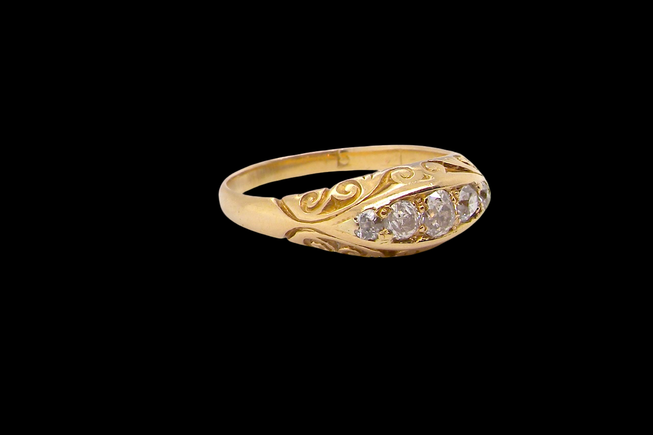 A_Victorian_diamond_five_stone_ring