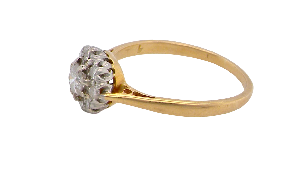 A Vintage Diamond Cluster Ring (c.1930–1940)
