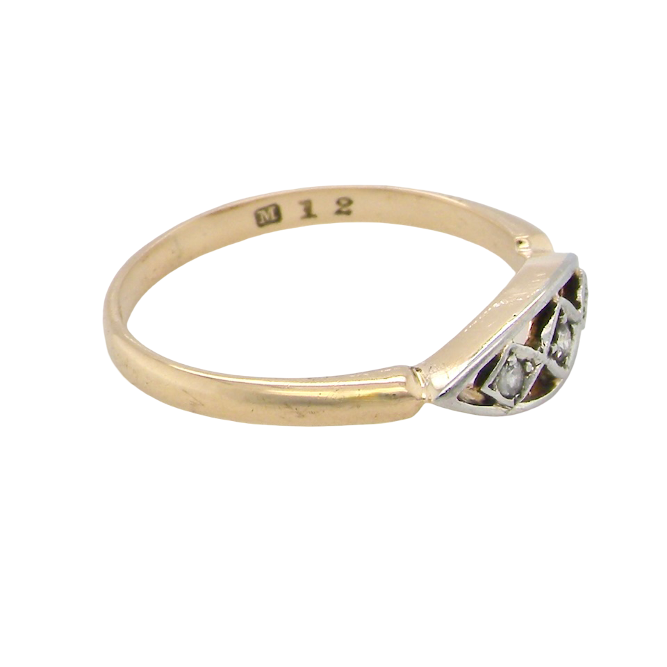 A Vintage Early 20th Century Three-Stone Diamond Engagement ring