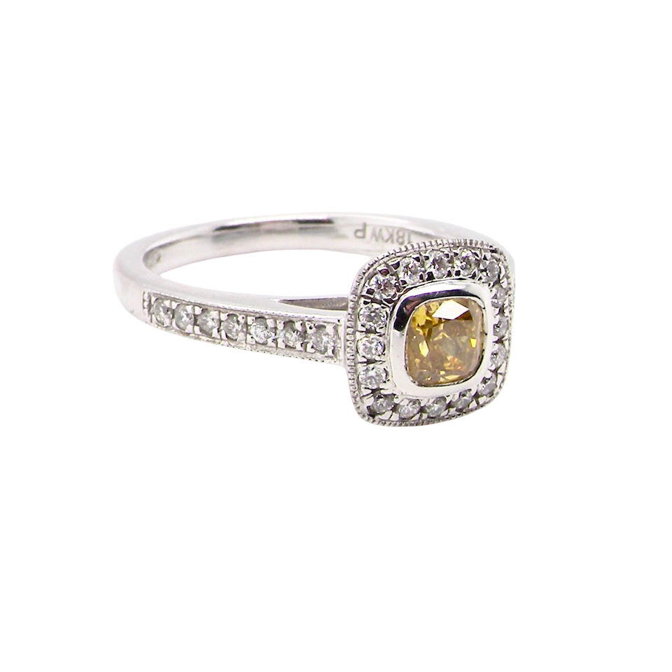 A Yellow Diamond halo cluster ring