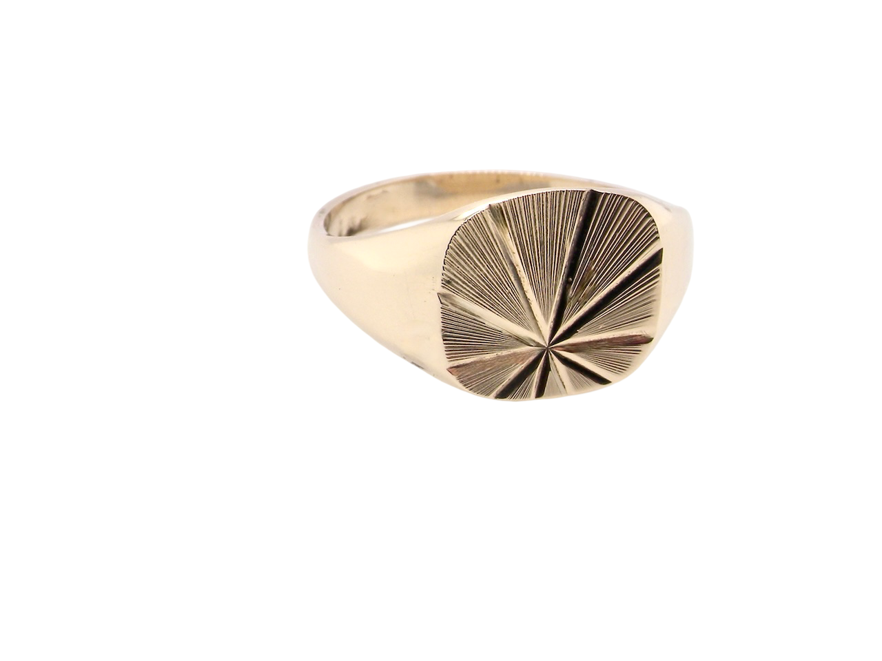 side A gentleman's 9 carat gold 'TV' shaped signet ring.
The head measures 13x13mm, fully diamond cut. Weight 4.7grams, hallmarks for London 1973.