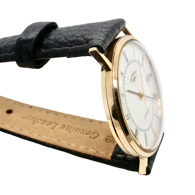 side A gentleman's 9 carat gold wrist watch. Plain white dial with roman numerals, sweep seconds hand, and a calendar date window.
Case measures 32mm. Quartz movement. Signed by Rotary.