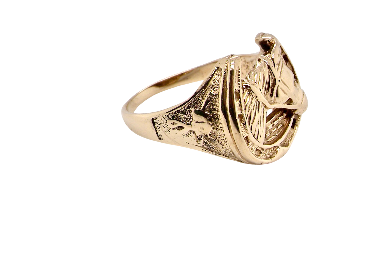 side A gold horseshoe ring
