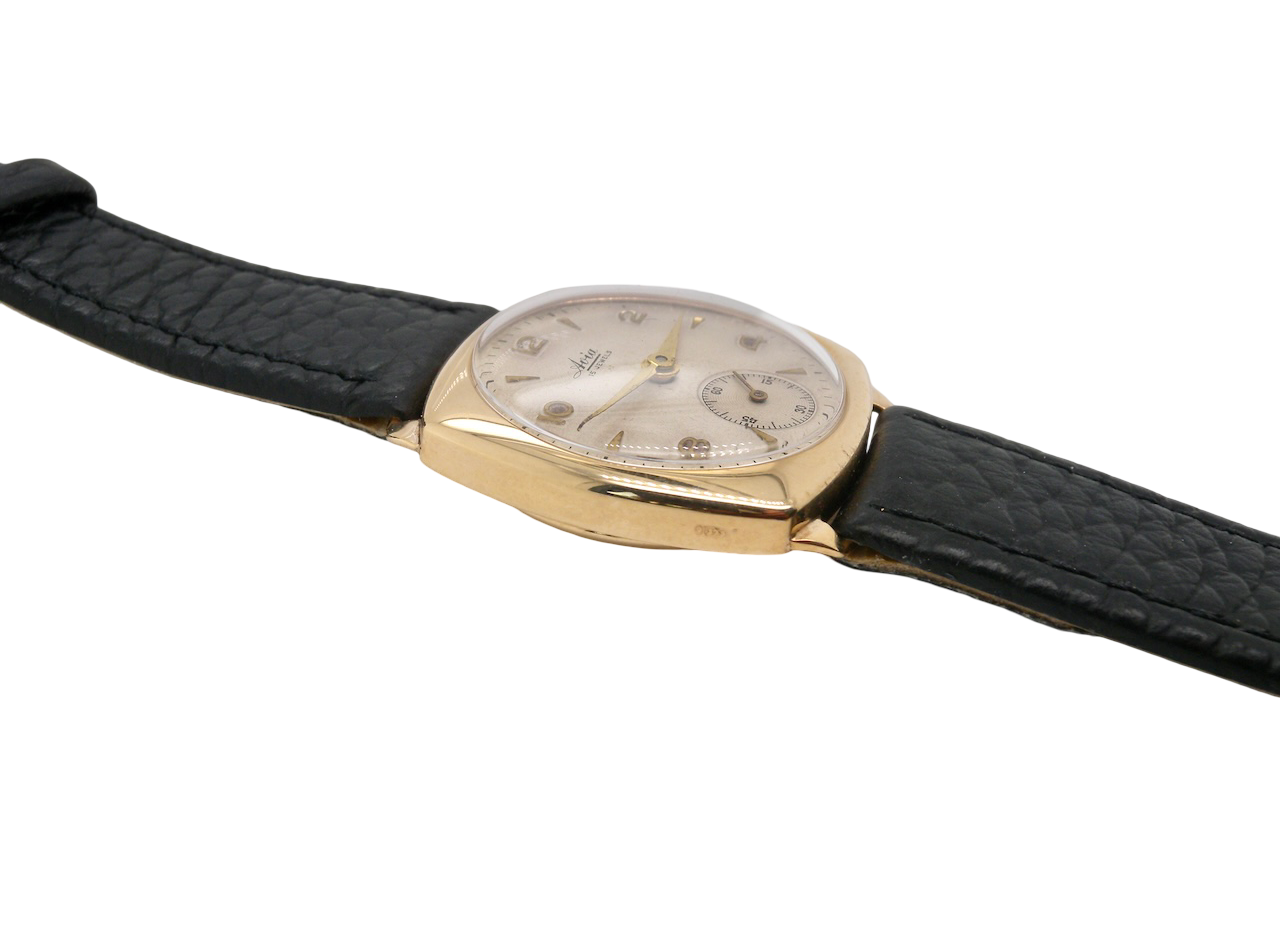side A unisex gold Avia wrist watch