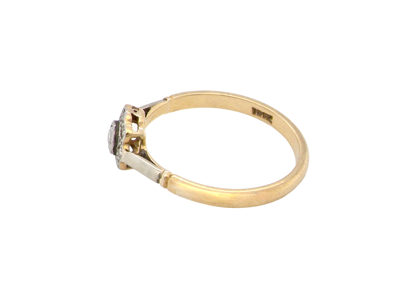 An Early 20th Century Diamond Daisy Cluster Ring – Platinum & 18ct Gold
