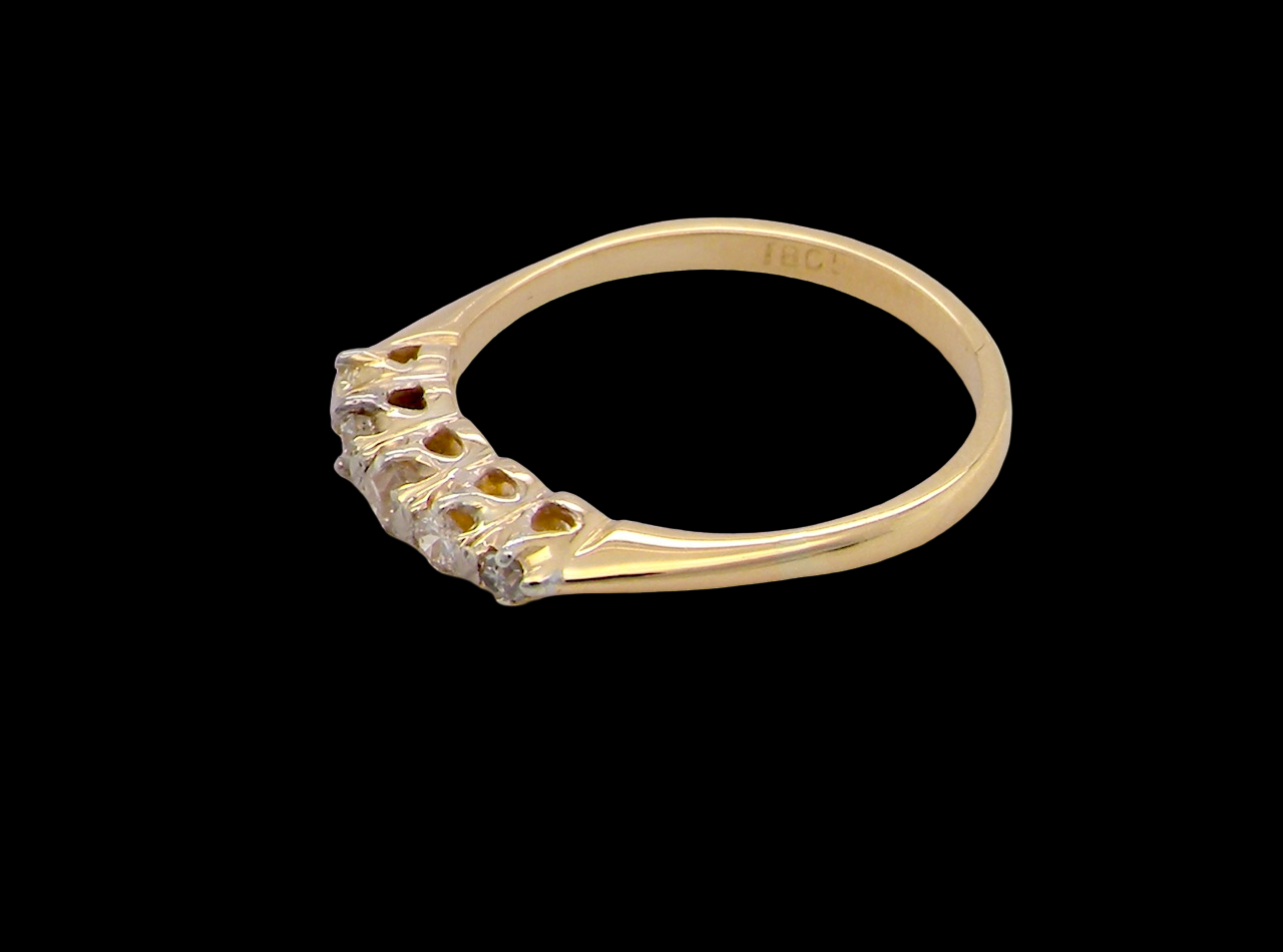 An Early 20th Century Five-Stone Diamond Ring