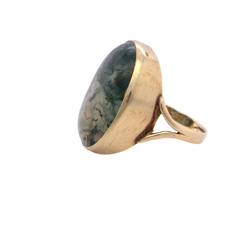 side An impressive dress ring set with a large moss agate semi precious gem stone.