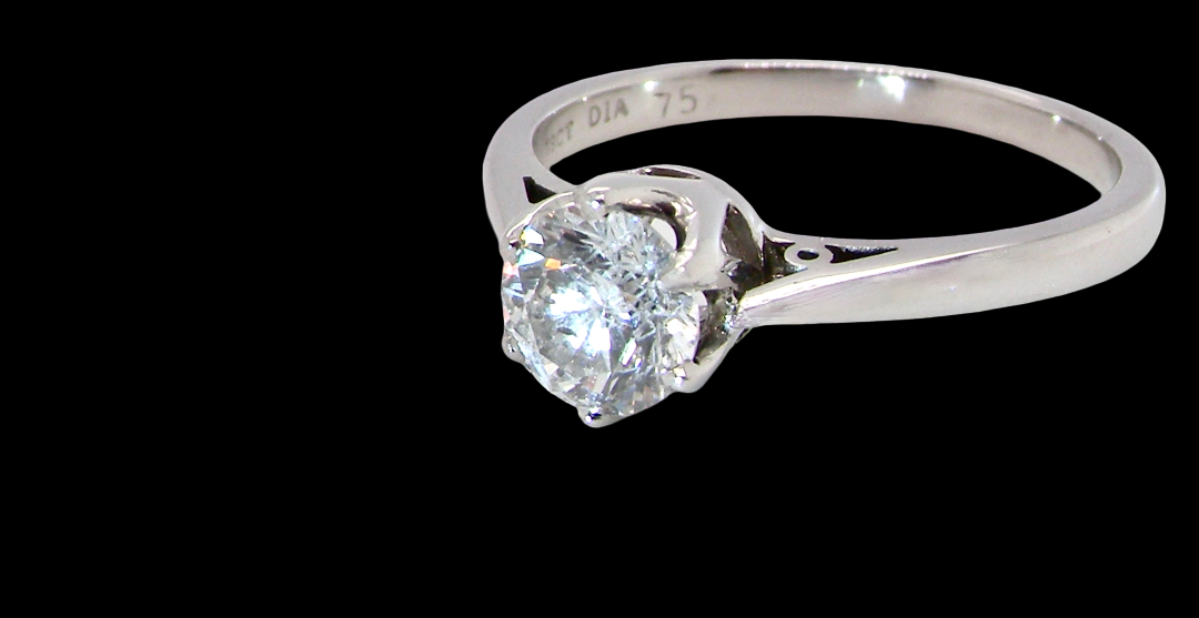 side This is the number one choice for an engagement ring, the classic solitaire. 1