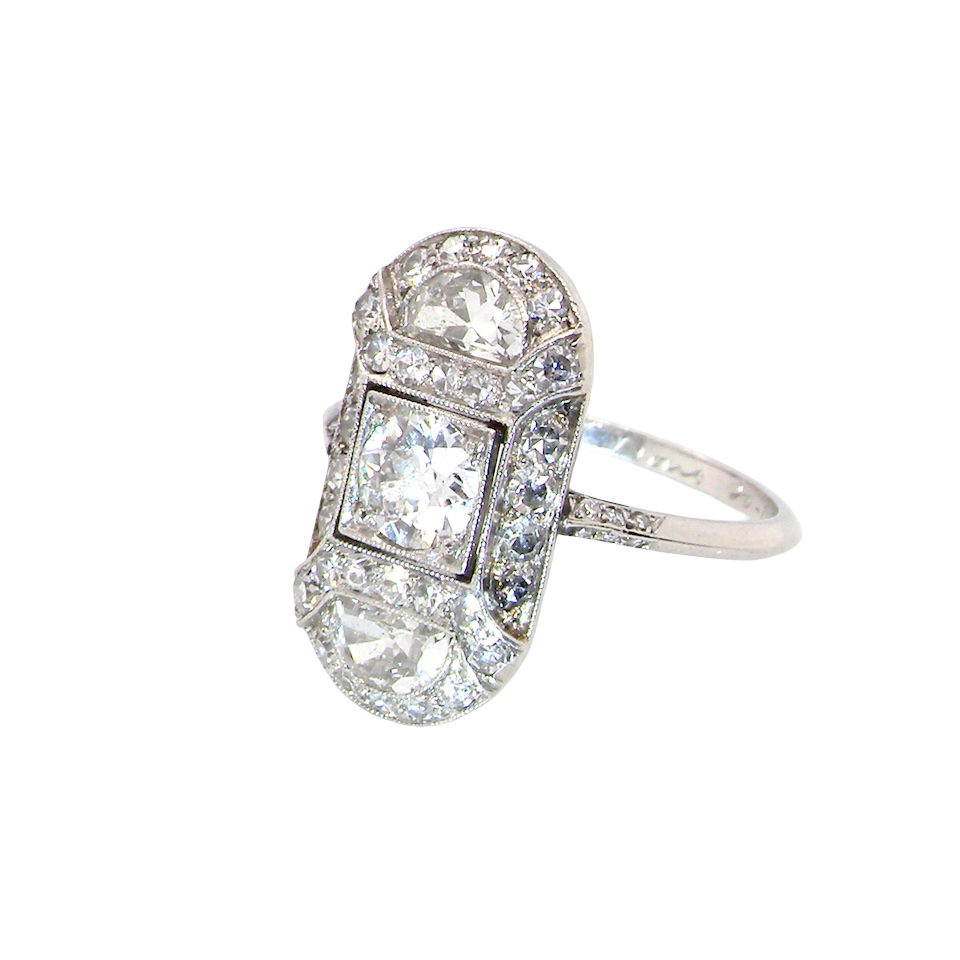 side beautifully crafted Art Deco plaque-style diamond ring, s