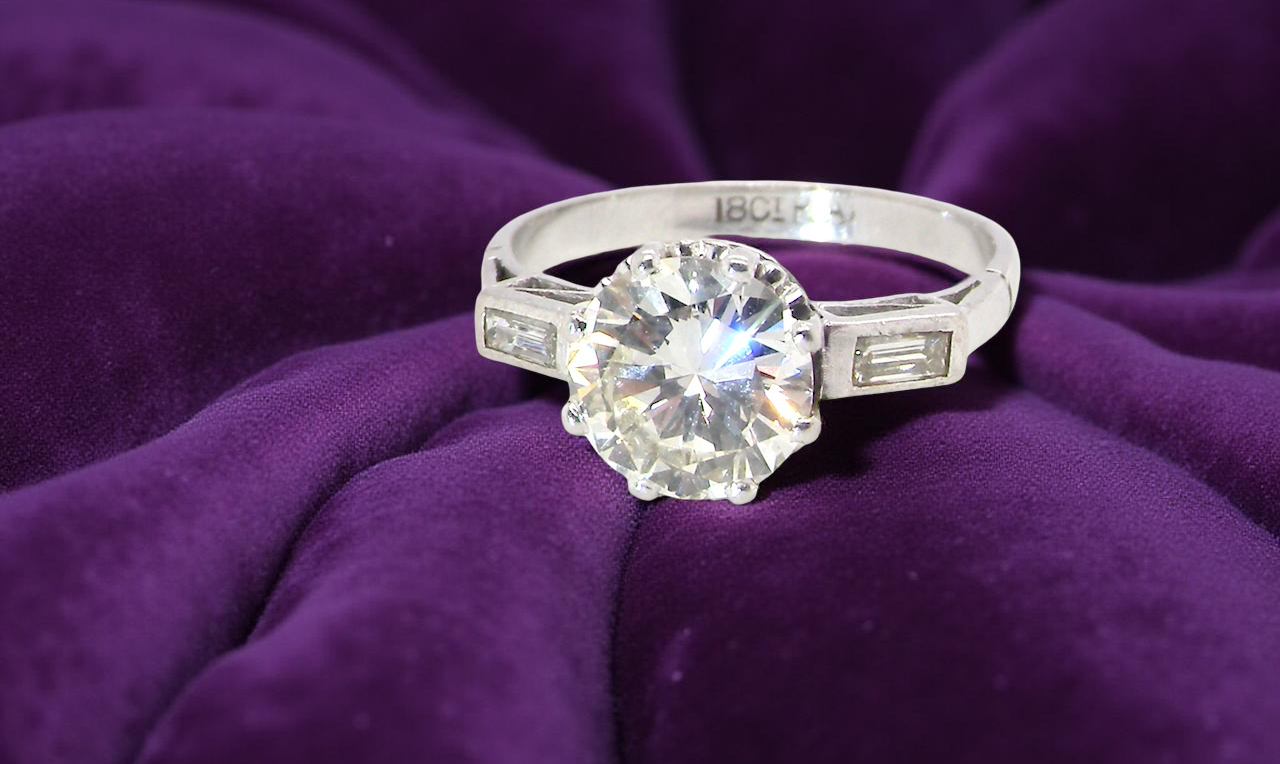 solitaire ring showcasing a beautiful 1.75 carat diamond