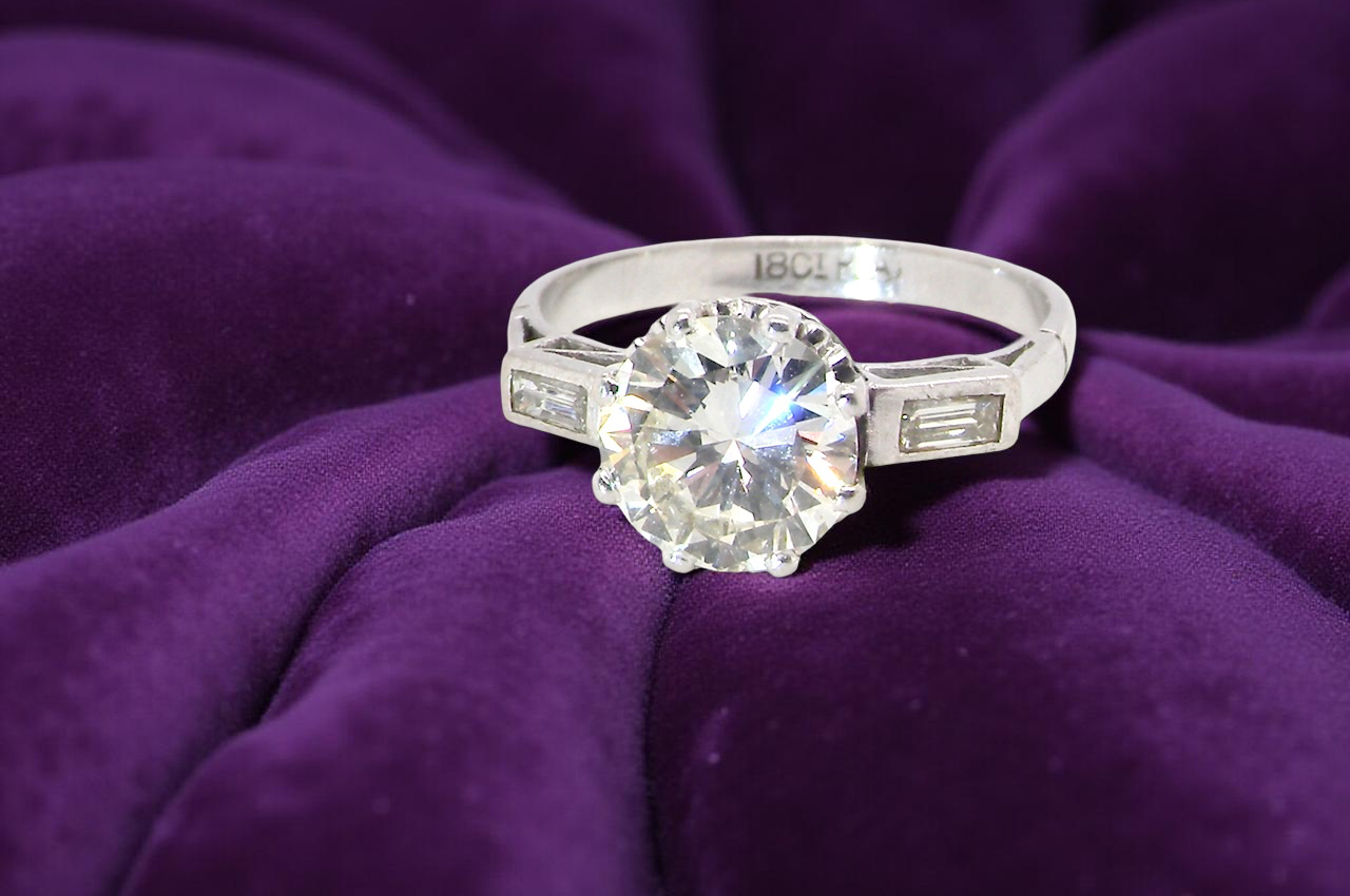 solitaire ring showcasing a beautiful 1.75 carat diamond