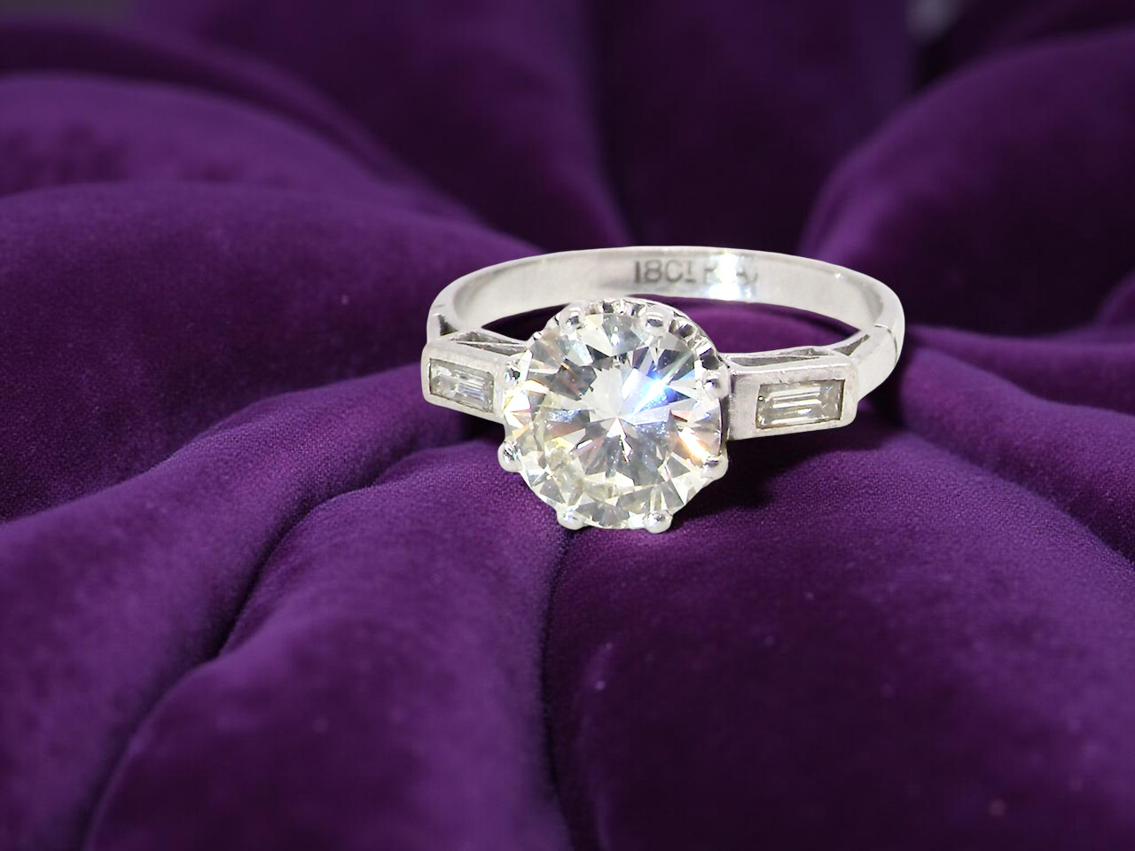 solitaire ring showcasing a beautiful 1.75 carat diamond