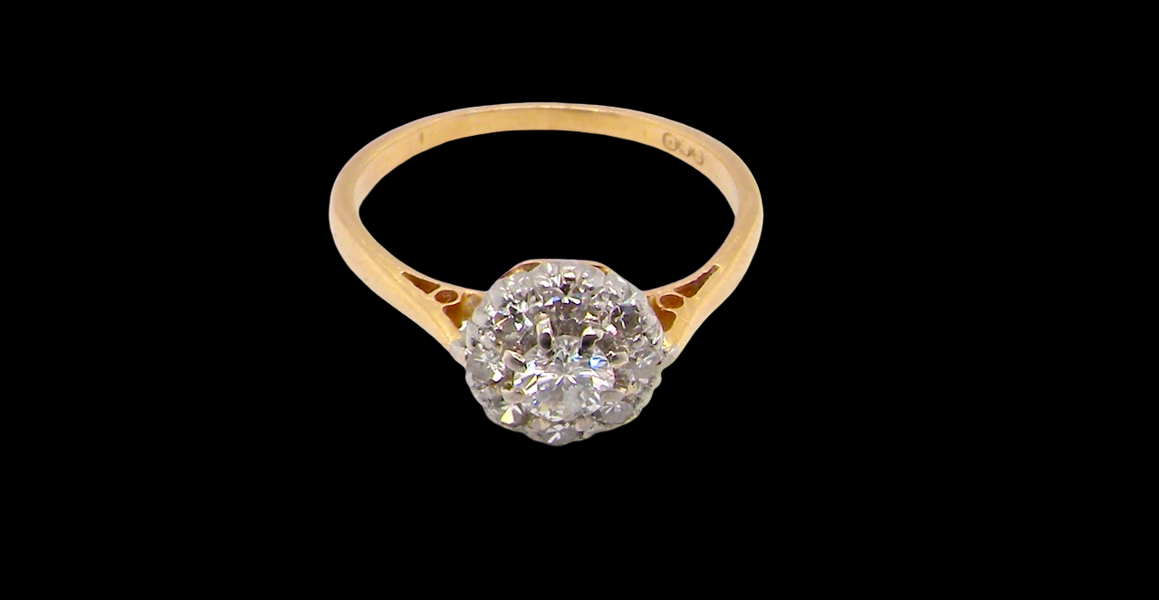 A Vintage Diamond Cluster Ring (c.1930–1940)