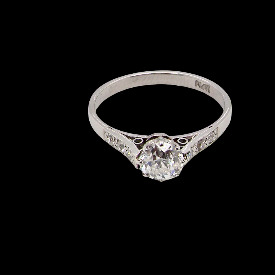 top A fine 3/4 Carat Diamond Ring