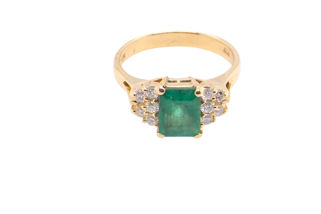 An Emerald & Diamond 18ct Gold Ring