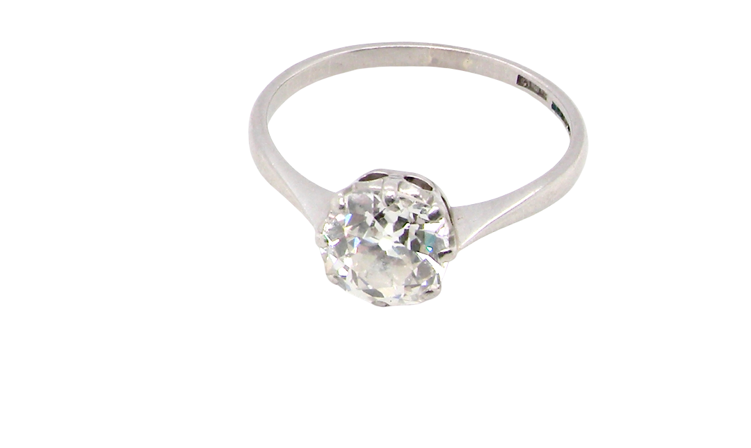 top view A beautiful and timeless vintage solitaire dating from the 1930s, crafted in platinum and set with a stunning old brilliant-cut diamond.