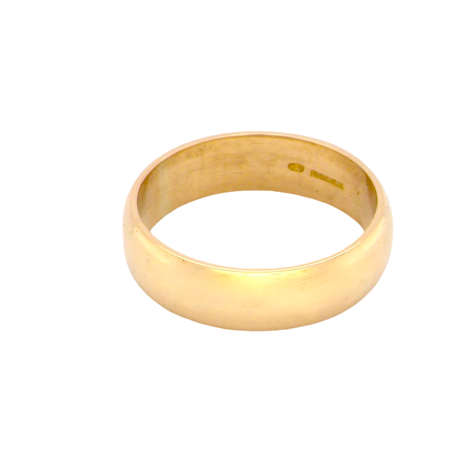 traditional 18 carat gold wedding ring. Width 6mm and probably suitable for male wear (or female if wider ring required)
D shape profile,