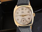 A unisex gold Avia wrist watch