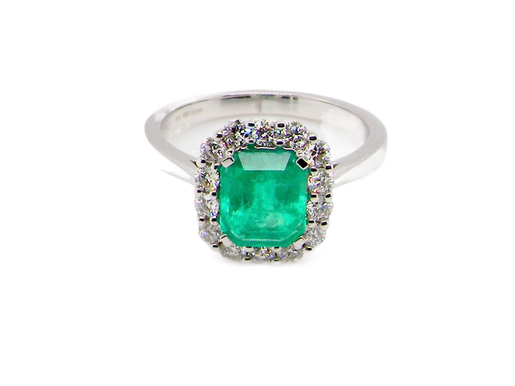 Vintage emerald diamond ring