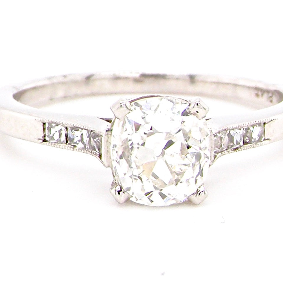 Art deco ring