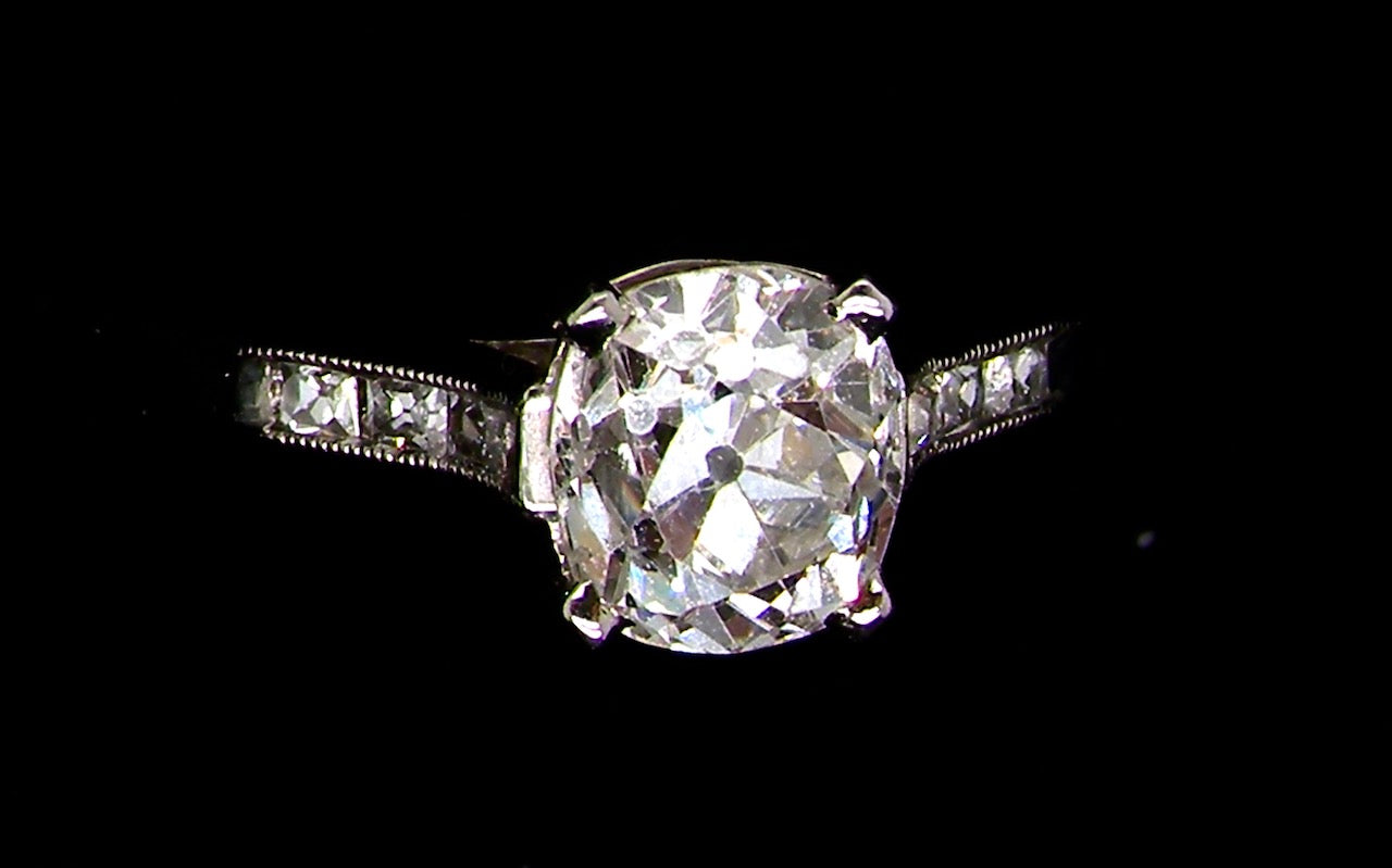 Cushion shaped diamond